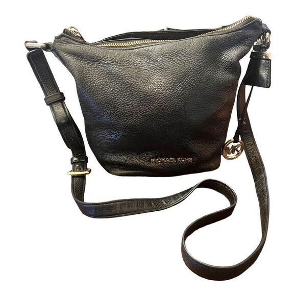 MICHAEL KORS Bedford messenger shoulder bag Black pebbled Leather preloved